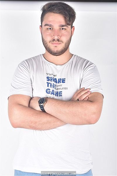 Erkek Oyuncular Adayımız Özcan