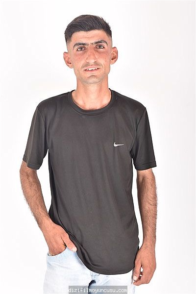 Erkek Oyuncular Adayımız Mehmet