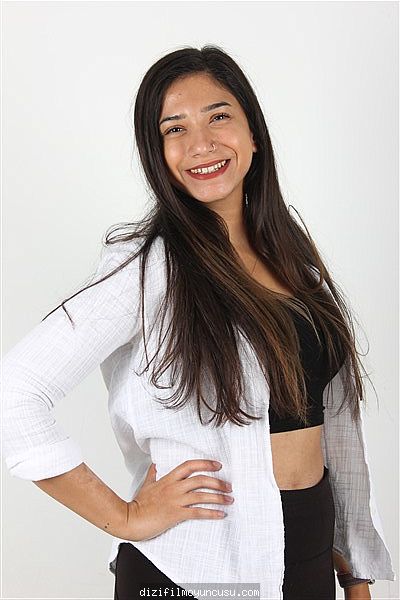 Kadın Oyuncular Adayımız Hande