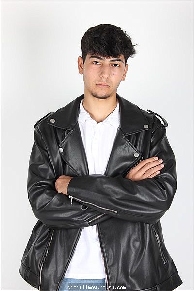 Erkek Oyuncular Adayımız Mert