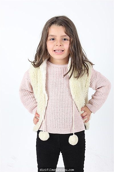 Çocuk Oyuncular Adayımız Elif