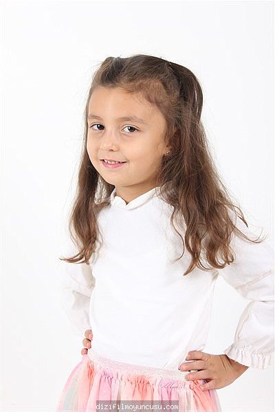 Çocuk Oyuncular Adayımız Elizan