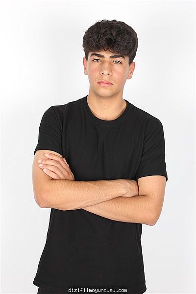 Erkek Oyuncular Adayımız Javad