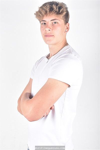 Erkek Oyuncular Adayımız Atakan