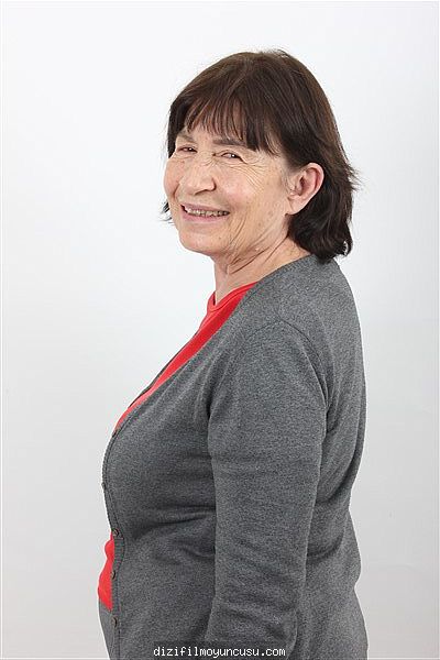 Kadın Oyuncular Adayımız Zeynep