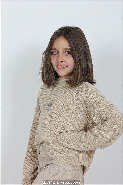 Çocuk Oyuncular Adayımız Mina