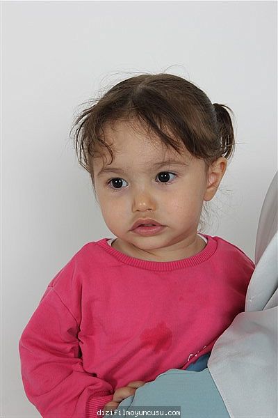 Çocuk Oyuncular Adayımız Zeynep