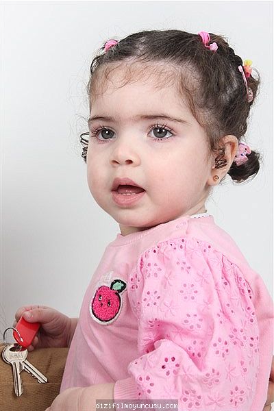 Çocuk Oyuncular Adayımız Elif