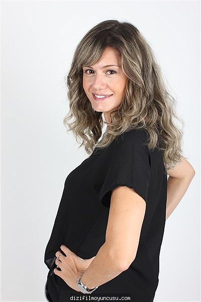 Kadın Oyuncular Adayımız Tuba