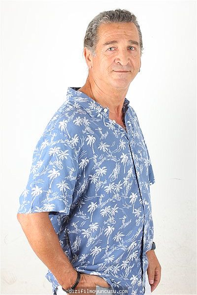 Erkek Oyuncular Adayımız Orhan