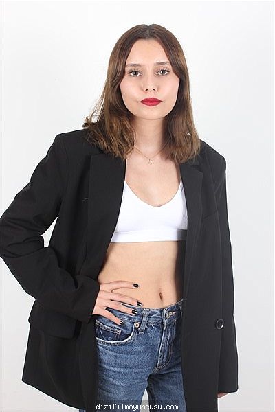 Kadın Oyuncular Adayımız Elif
