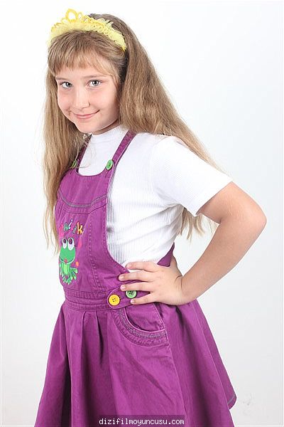 Çocuk Oyuncular Adayımız Sahra