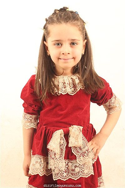 Çocuk Oyuncular Adayımız Asel