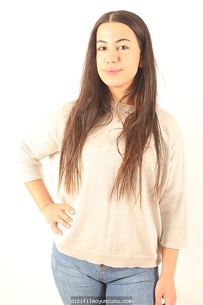 Kadın Oyuncular Adayımız Zeynep