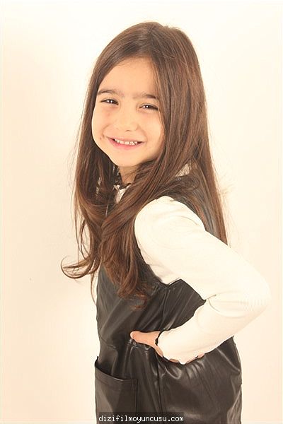 Çocuk Oyuncular Adayımız Alara