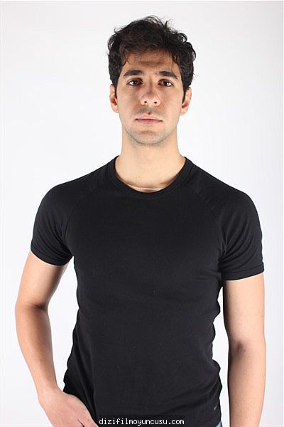 Erkek Oyuncular Adayımız Faruk