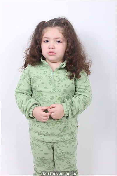 Çocuk Oyuncular Adayımız Arya
