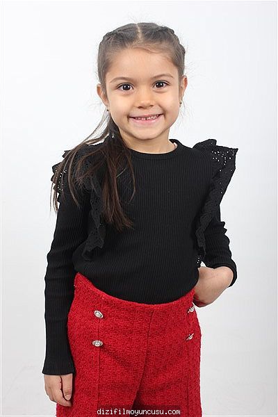Çocuk Oyuncular Adayımız Sara