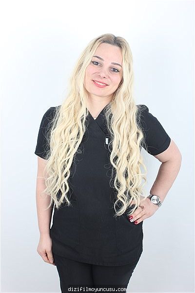 Kadın Oyuncular Adayımız Elif