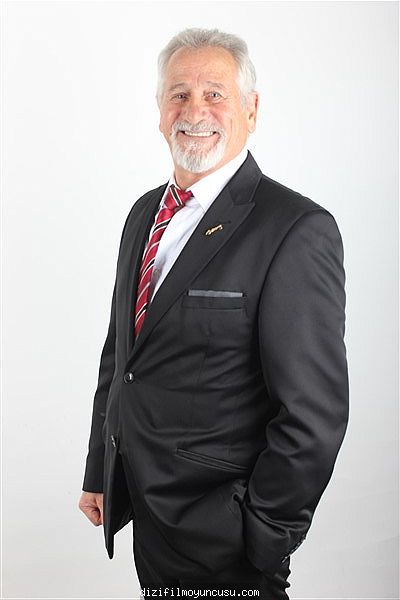 Erkek Oyuncular Adayımız Mehmet