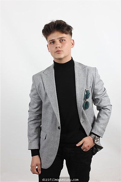 Erkek Oyuncular Adayımız Miraç