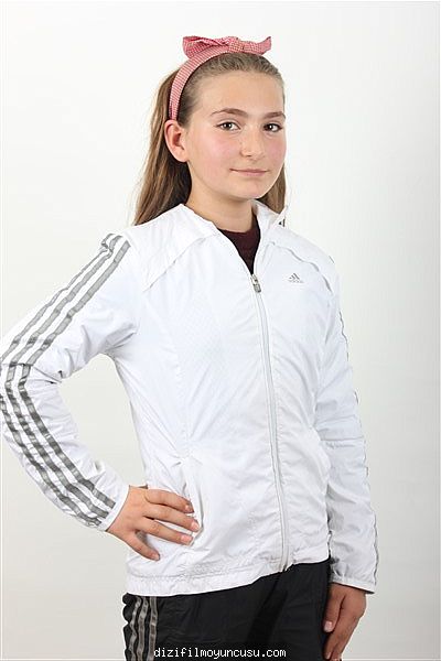 Çocuk Oyuncular Adayımız Zühre