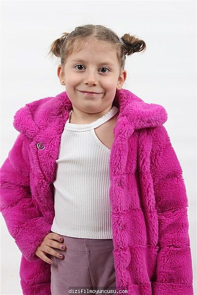 Çocuk Oyuncular Adayımız Mila
