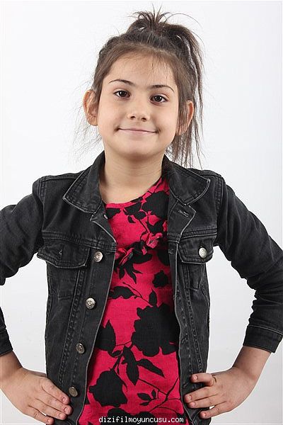 Çocuk Oyuncular Adayımız Necibe