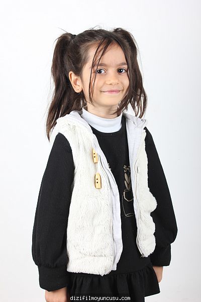Çocuk Oyuncular Adayımız Esmanur