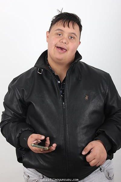 Erkek Oyuncular Adayımız Cengiz