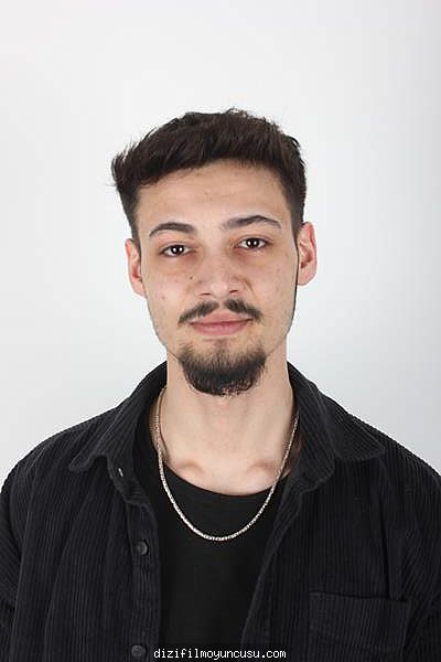 Erkek Oyuncular Adayımız Umut