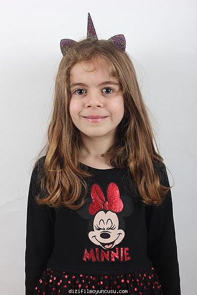 Çocuk Oyuncular Adayımız Nursima