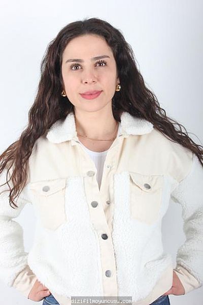 Kadın Oyuncular Adayımız Özlem