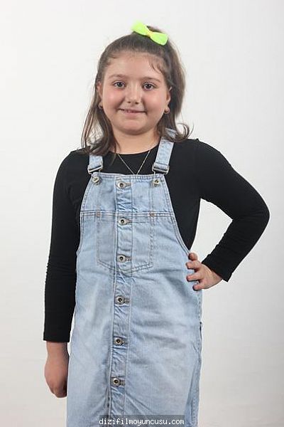 Çocuk Oyuncular Adayımız Elif