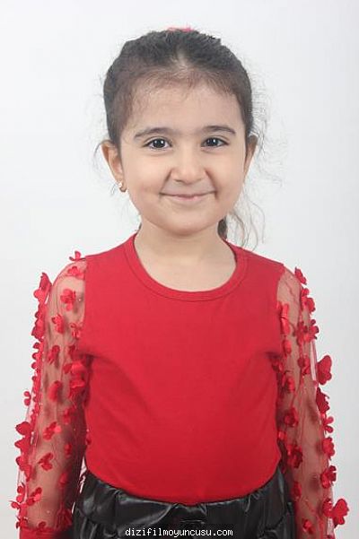 Çocuk Oyuncular Adayımız Elif