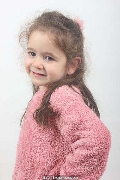 Çocuk Oyuncular Adayımız Hazal