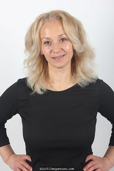 Kadın Oyuncular Adayımız Gülsüm