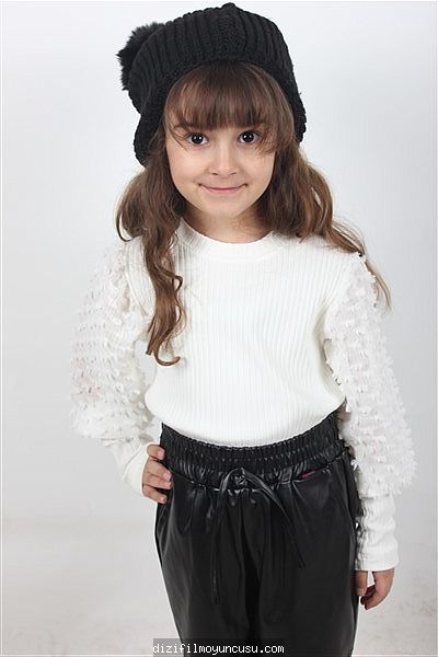 Çocuk Oyuncular Adayımız Asel