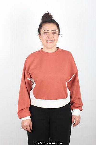 Kadın Oyuncular Adayımız Aza