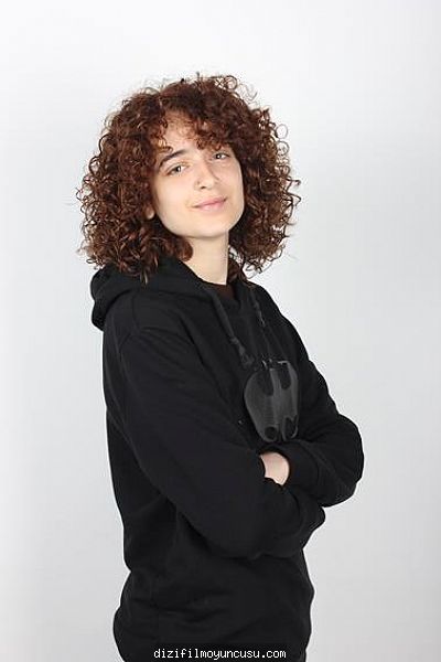 Kadın Oyuncular Adayımız Ayşenur
