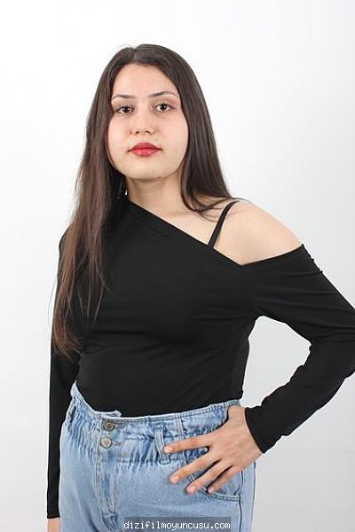 Kadın Oyuncular Adayımız Fatma