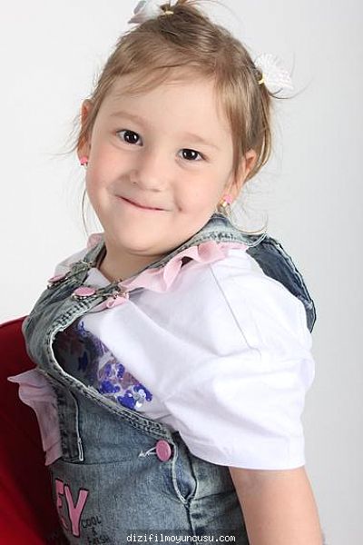 Çocuk Oyuncular Adayımız Eliz