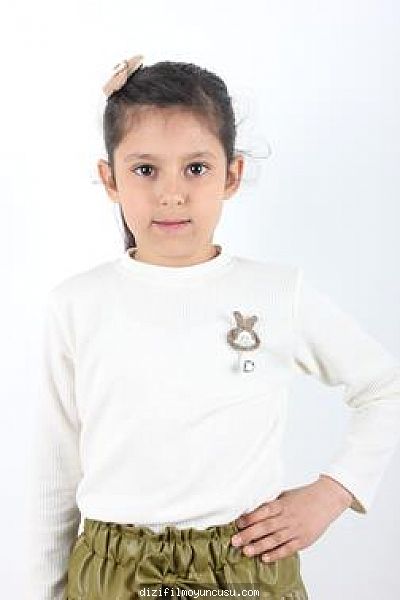 Çocuk Oyuncular Adayımız Esma