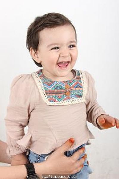 Çocuk Oyuncular Adayımız Öykü