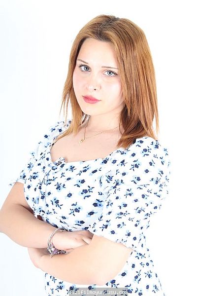 Kadın Oyuncular Adayımız Zeyneb