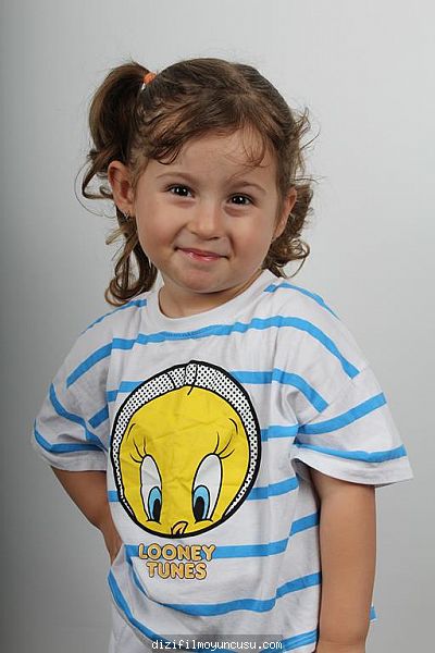 Çocuk Oyuncular Adayımız Arya