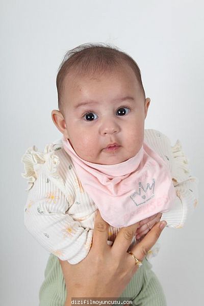 Çocuk Oyuncular Adayımız Nehir