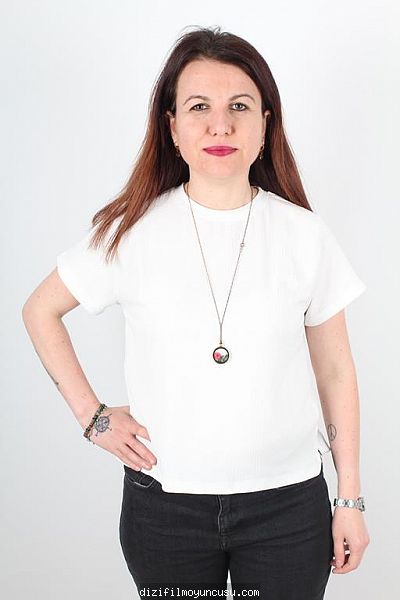 Kadın Oyuncular Adayımız Özlem