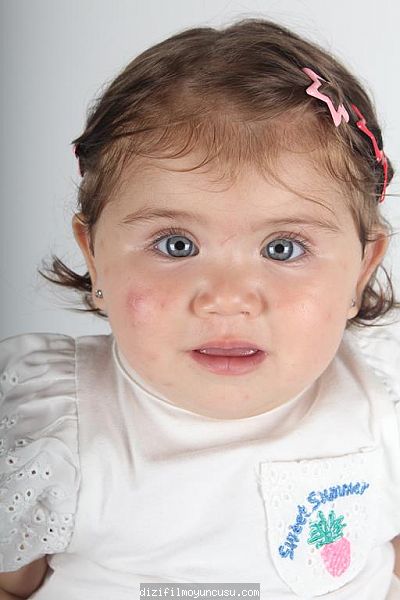 Çocuk Oyuncular Adayımız Asel