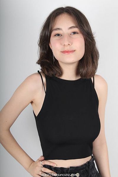 Kadın Oyuncular Adayımız Berfin